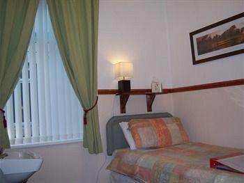 Lynbar Hotel Blackpool Bagian luar foto