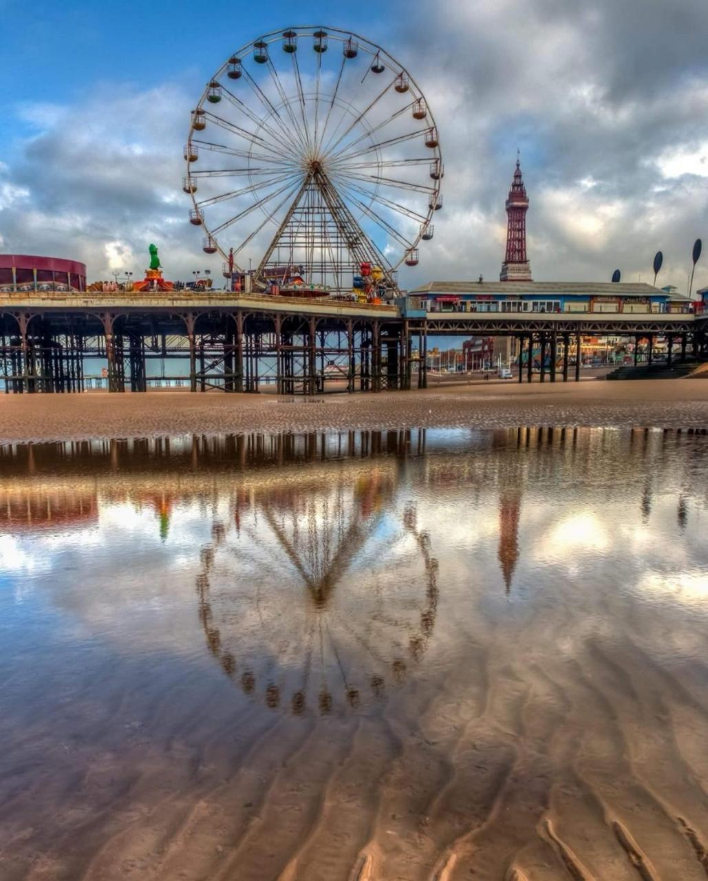 Lynbar Hotel Blackpool Bagian luar foto